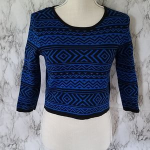 Forever 21 aztec cropped sweater size small